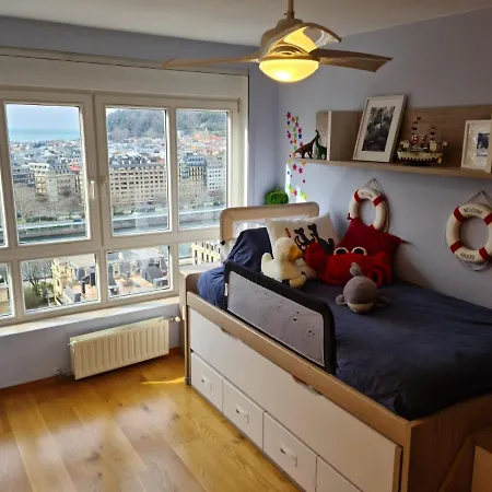 Céntrico, Amplio Y Lujoso Con Preciosas Vistas San Sebastián