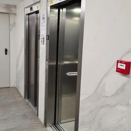 Céntrico, Amplio Y Lujoso Con Preciosas Vistas Apartamento